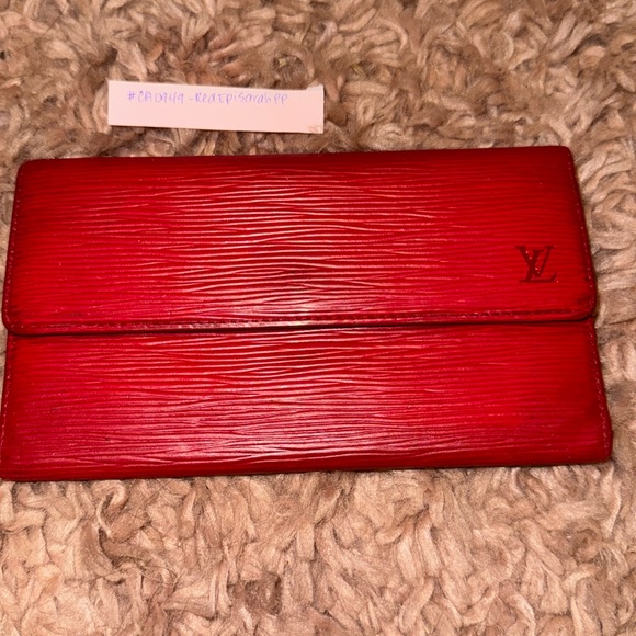 red LV epi louis vuitton continental long wallet